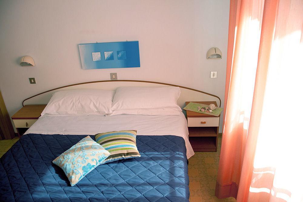 Hotel Gialpina Viserba Di Rimini Exteriér fotografie